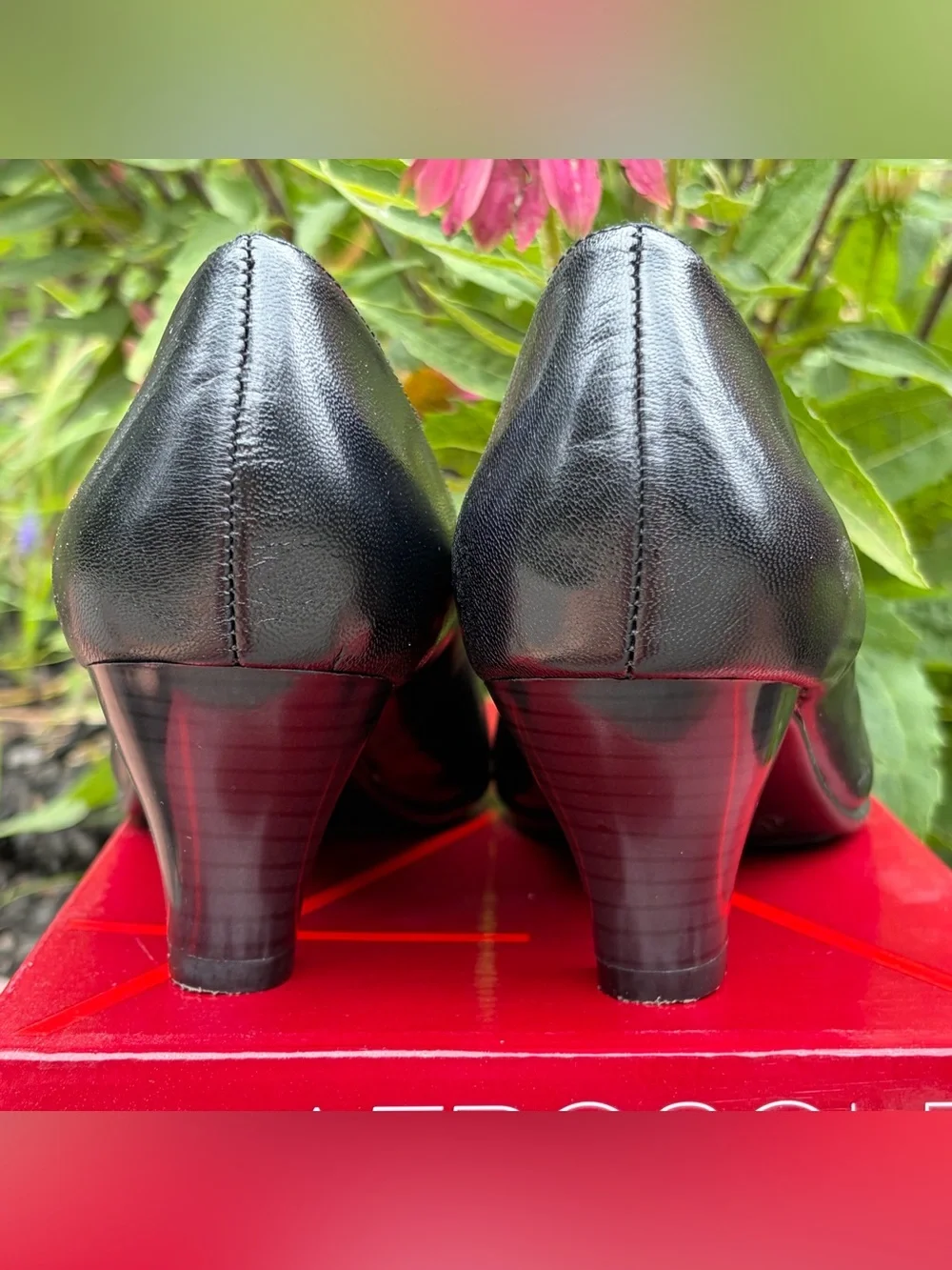 Aerosoles Y2K Black Leather Round Toe Low Heel Pumps Classic Minimalist Womens 8